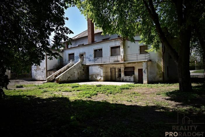 Prodej komerční nemovitosti, Olomouc, Heydukova, 1000 m2