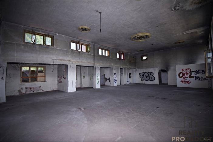 Prodej komerční nemovitosti, Olomouc, Heydukova, 1000 m2