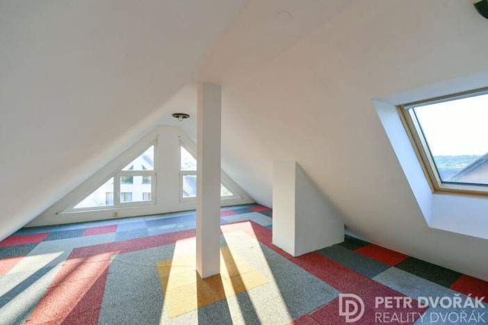 Prodej bytu 3+1, Praha - Košíře, Na Šmukýřce, 109 m2