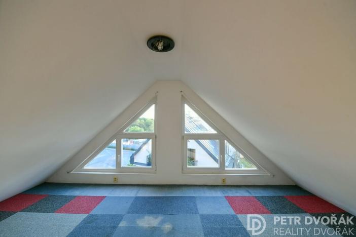 Prodej bytu 3+1, Praha - Košíře, Na Šmukýřce, 109 m2