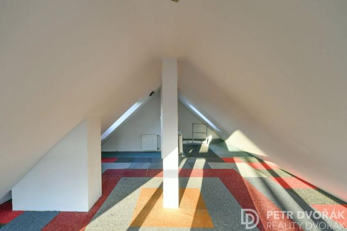 Prodej bytu 3+1, Praha - Košíře, Na Šmukýřce, 109 m2