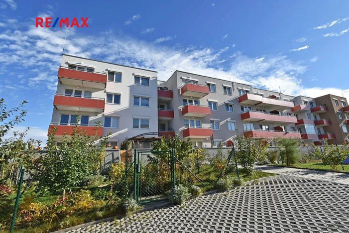 Pronájem bytu 2+kk, Praha - Kyje, Sicherova, 50 m2