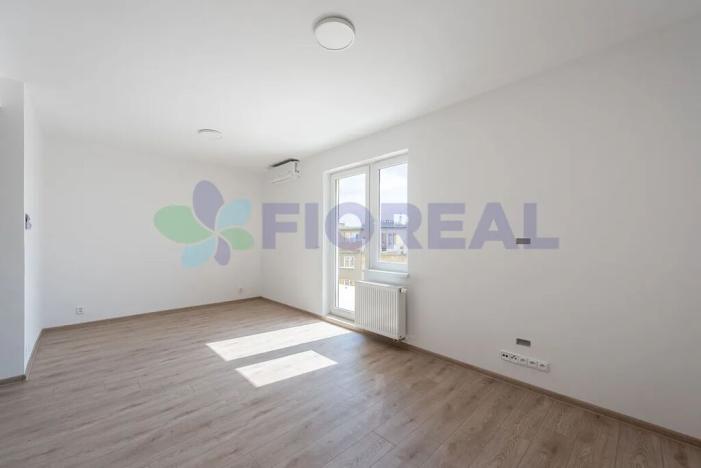 Pronájem bytu 1+kk, Praha - Strašnice, Na hroudě, 34 m2