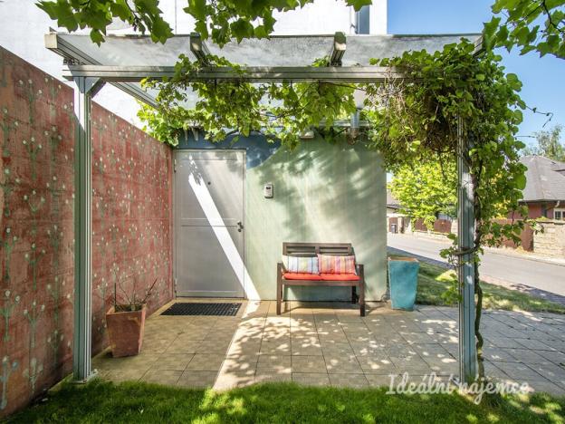 Pronájem rodinného domu, Šestajovice, K Úvozu, 280 m2