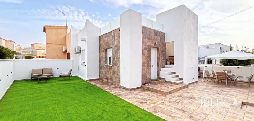 Prodej rodinného domu, Orihuela, Španělsko, Paseo Marítimo de Playa Flamenca, 85 m2