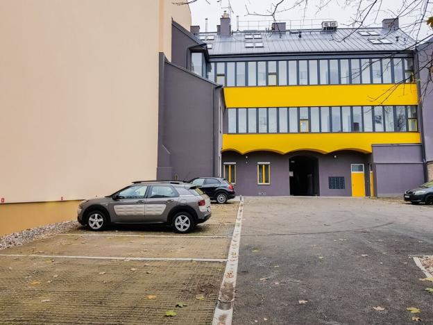 Pronájem garáže, Praha - Libeň, Zenklova, 12 m2