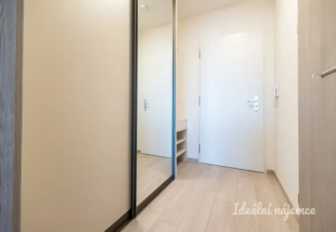 Pronájem bytu 1+kk, Praha - Háje, Výstavní, 32 m2