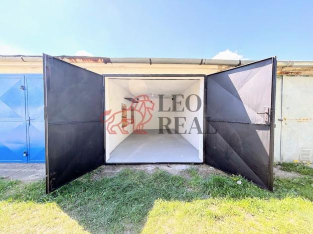 Prodej garáže, Krnov - Pod Bezručovým vrchem, Hlubčická, 19 m2