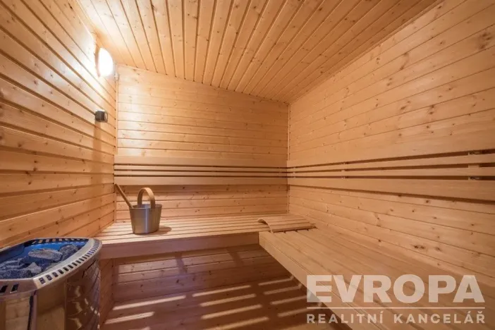 Prodej rodinného domu, Bojanovice - Senešnice, Senešnice, 260 m2