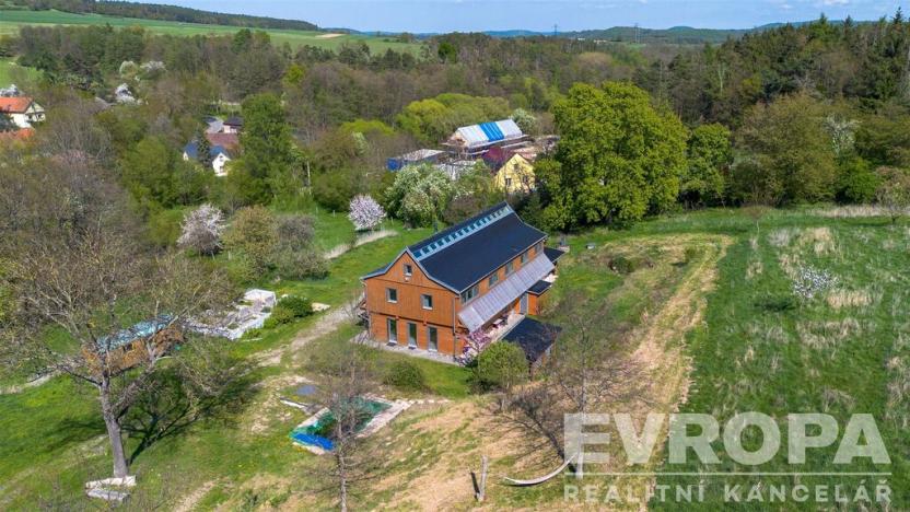 Prodej komerční nemovitosti, Bojanovice - Senešnice, Senešnice, 260 m2