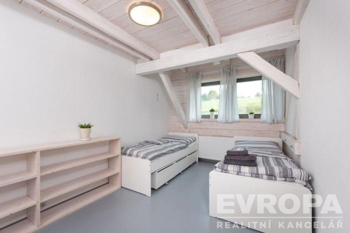 Prodej komerční nemovitosti, Bojanovice - Senešnice, Senešnice, 260 m2