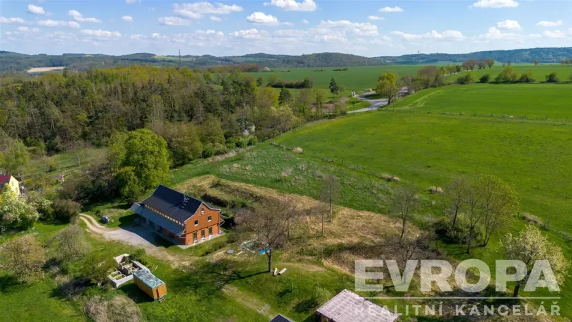 Prodej komerční nemovitosti, Bojanovice - Senešnice, Senešnice, 260 m2