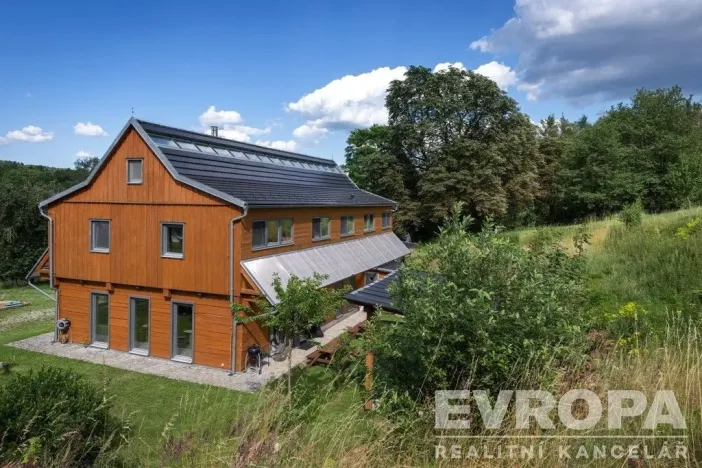 Prodej komerční nemovitosti, Bojanovice - Senešnice, Senešnice, 260 m2