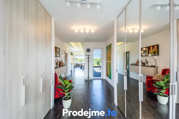 Prodej rodinného domu, Mašovice, 179 m2