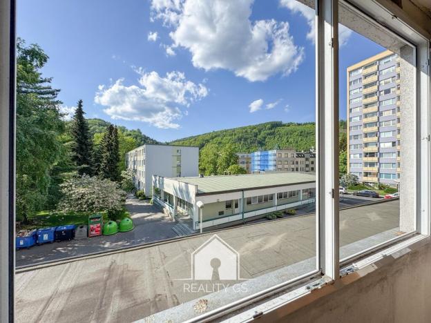 Prodej bytu 2+1, Děčín, 28. října, 65 m2