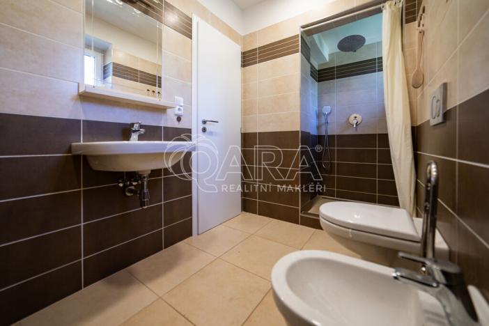 Prodej rodinného domu, Tachlovice, Olivová, 290 m2