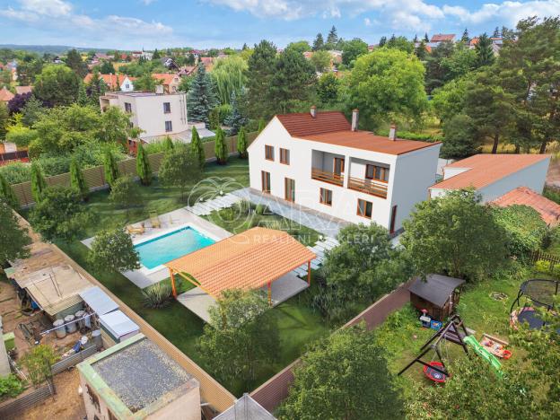 Prodej rodinného domu, Tachlovice, Olivová, 290 m2