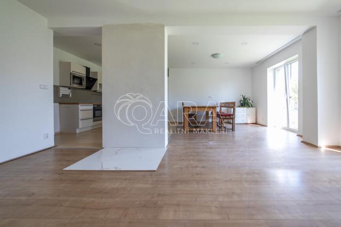 Prodej rodinného domu, Tachlovice, Olivová, 290 m2