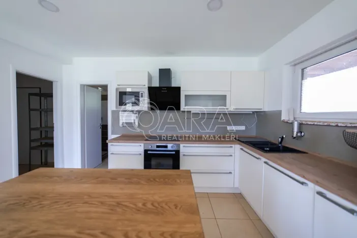 Prodej rodinného domu, Tachlovice, Olivová, 290 m2