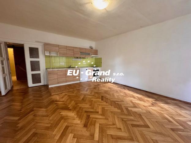 Pronájem bytu 2+1, Rumburk, Jiříkovská, 74 m2