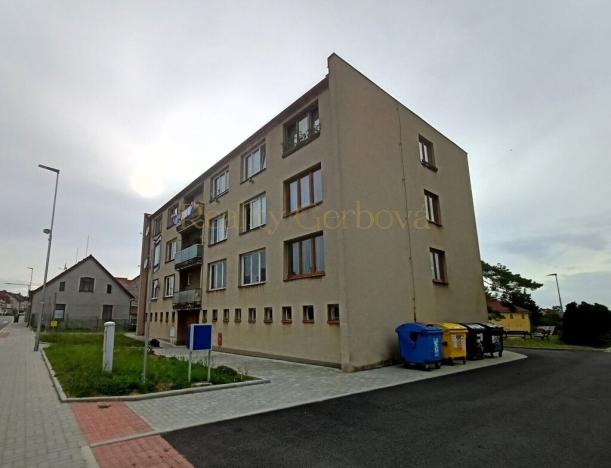 Pronájem bytu 3+1, Kunžak, Hradecká, 70 m2