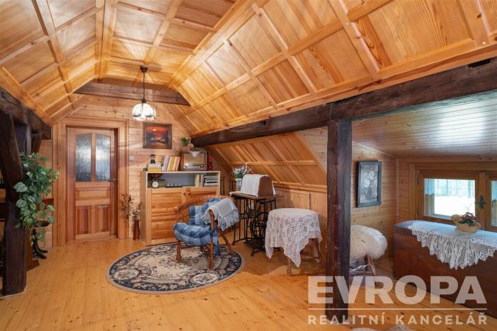 Prodej chalupy, Jestřabí v Krkonoších - Křížlice, Křížlice, 168 m2