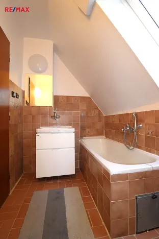 Prodej rodinného domu, Praha - Liboc, U kolejí, 180 m2