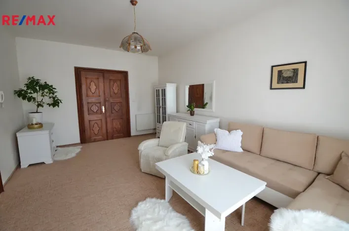 Prodej rodinného domu, Uničov, Masarykovo nám., 307 m2