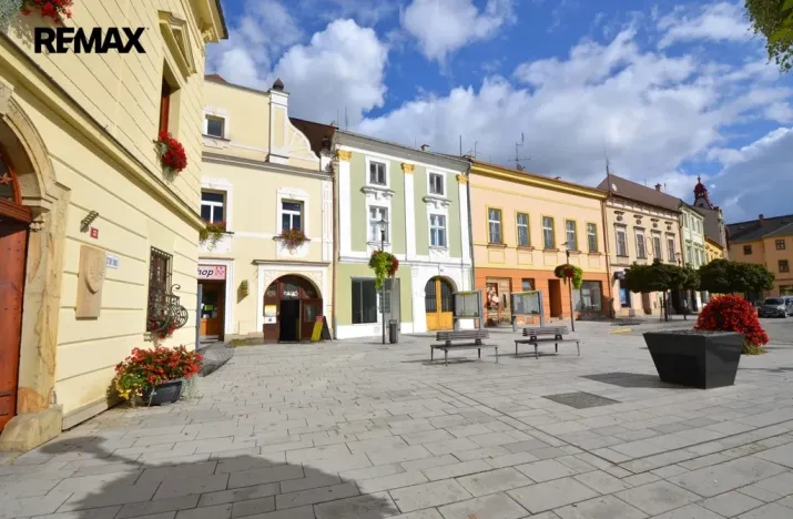 Prodej rodinného domu, Uničov, Masarykovo nám., 307 m2