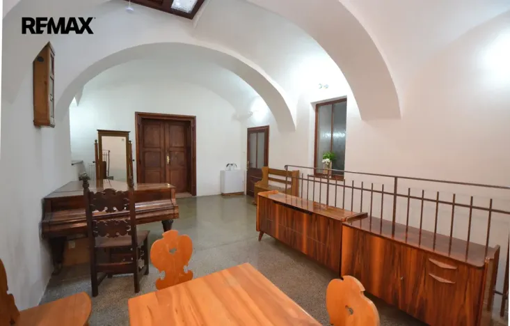 Prodej rodinného domu, Uničov, Masarykovo nám., 307 m2