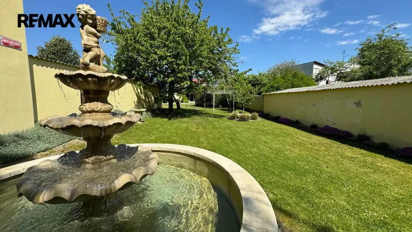 Prodej rodinného domu, Uničov, Masarykovo nám., 307 m2