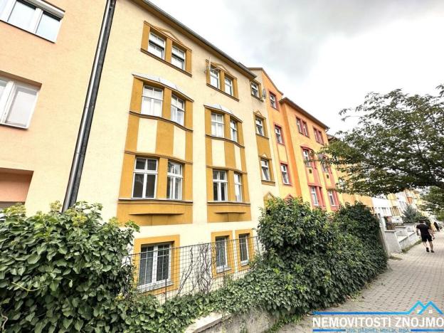 Prodej bytu 1+kk, Znojmo, 17. listopadu, 43 m2