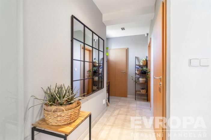 Prodej rodinného domu, Tuchoměřice, Pod Hájem, 205 m2