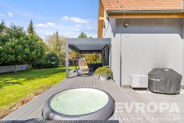 Prodej rodinného domu, Tuchoměřice, Pod Hájem, 205 m2