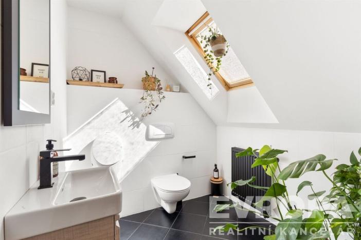 Prodej rodinného domu, Tuchoměřice, Pod Hájem, 205 m2