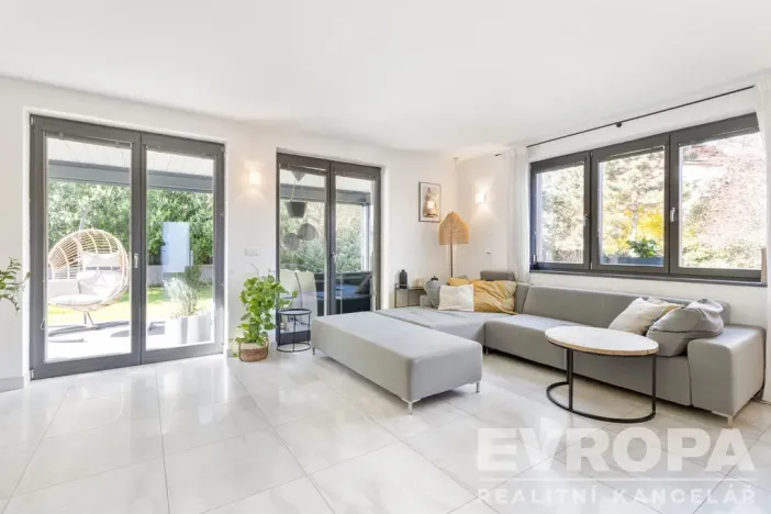 Prodej rodinného domu, Tuchoměřice, Pod Hájem, 205 m2