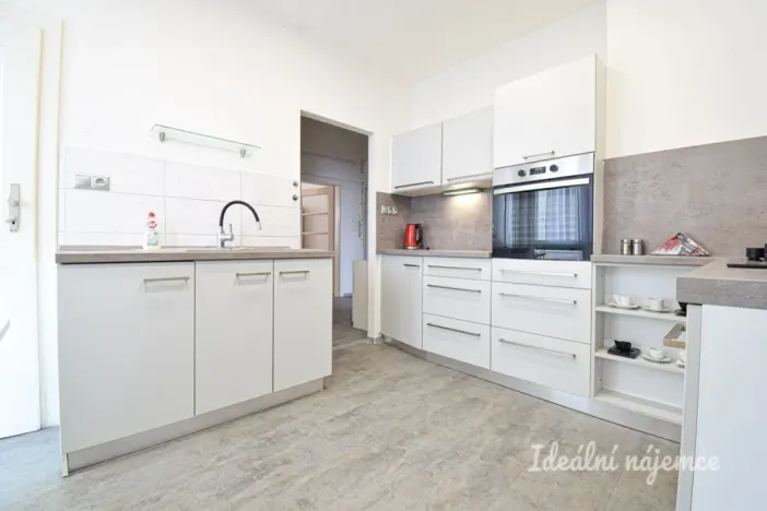 Pronájem bytu 3+1, Brno, Merhautova, 83 m2