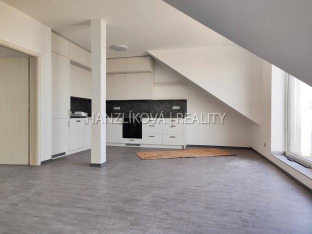 Pronájem bytu 2+kk, České Budějovice - České Budějovice 7, Krumlovská, 100 m2