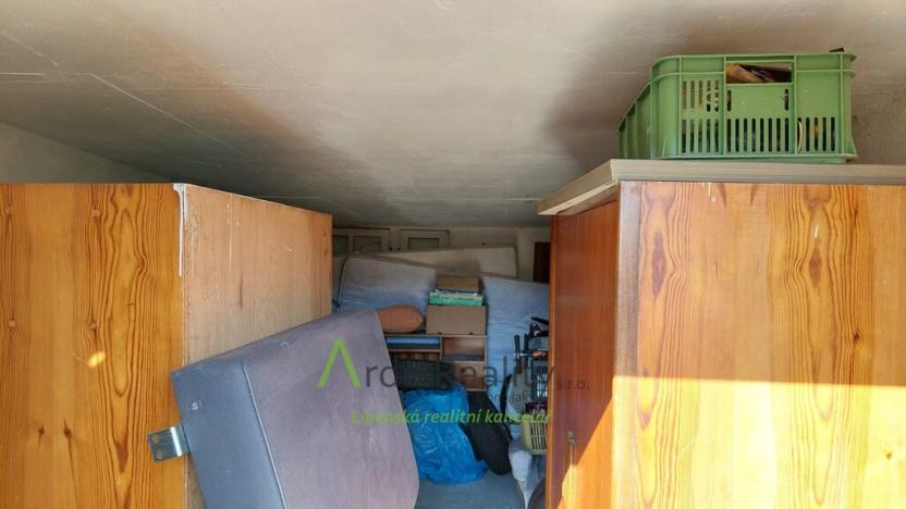 Prodej garáže, Loučovice, 21 m2