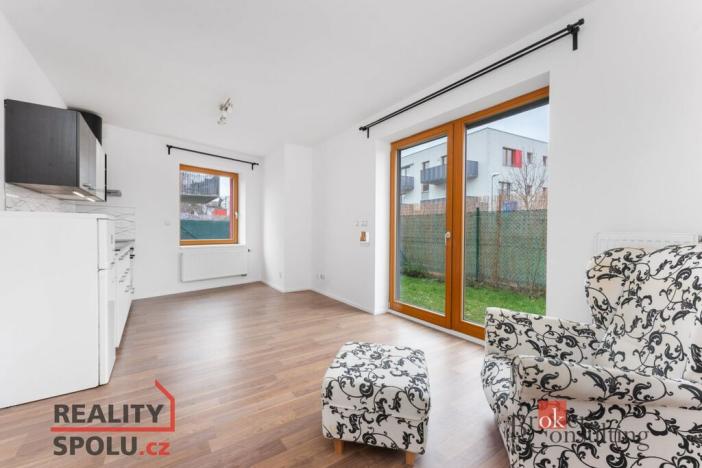 Pronájem bytu 1+kk, Praha - Slivenec, U svahu, 30 m2