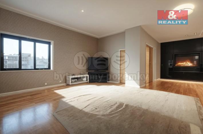 Prodej rodinného domu, Černiv, 320 m2