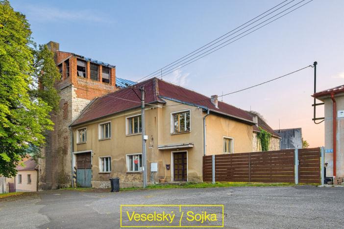Prodej pozemku, Pochvalov, 9521 m2