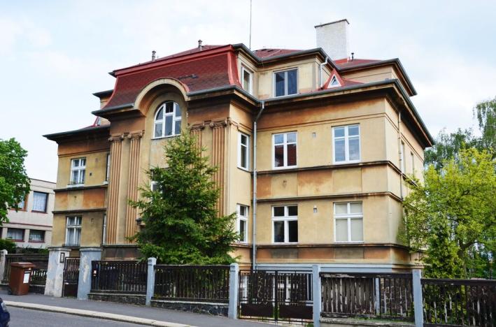 Prodej bytu 3+1, Teplice - Trnovany, Táborská, 80 m2
