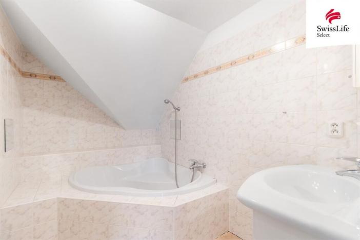 Prodej rodinného domu, Nová Paka, L. Zívra, 180 m2