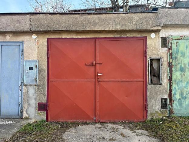 Pronájem garáže, Chrudim, 19 m2