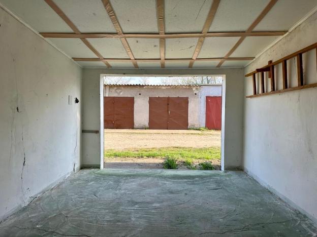 Pronájem garáže, Pardubice, 18 m2