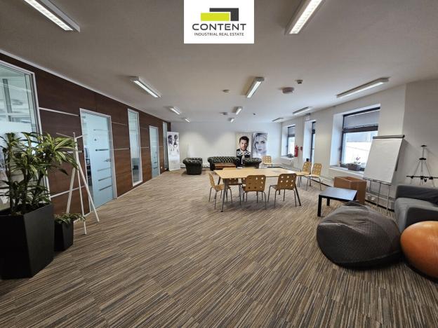 Pronájem kanceláře, Nová Paka, Pražská, 300 m2