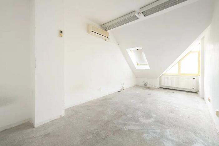 Pronájem kanceláře, Brno, Malínská, 179 m2