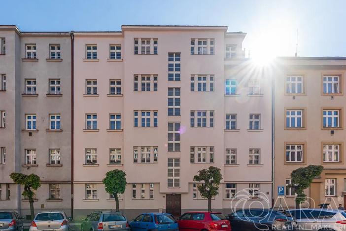 Prodej bytu 3+1, Hradec Králové, Klumparova, 104 m2