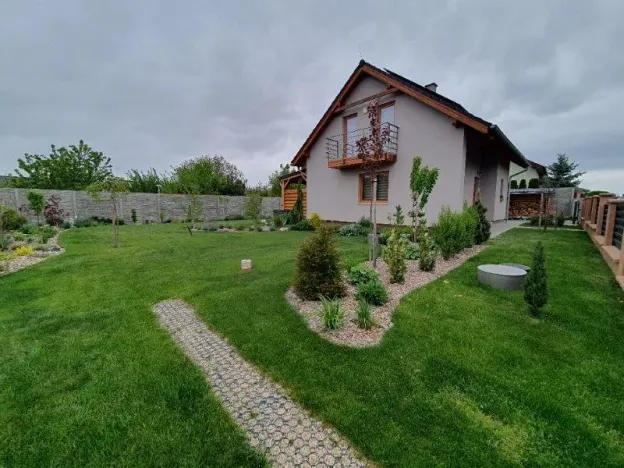 Prodej rodinného domu, Dalešice, 140 m2